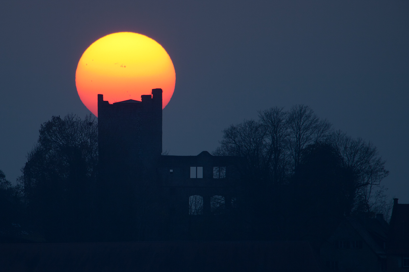 SunspotCastle_hackmann.jpg